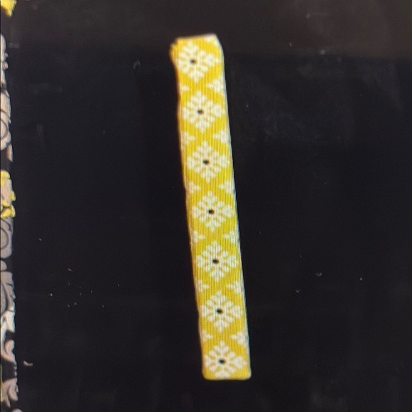 VERA BRADLEY Floral Black and Yellow Laptop Bag - Picture 10 of 13